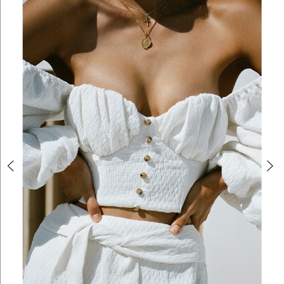 Sabo Skirt Other - ▫️SOLD▫️Sabo Skirt White Ruffle Sleeve Set